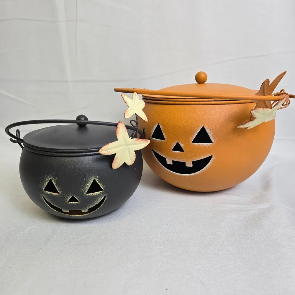 Metal Jack O Lantern Pumpkin‎ Candle Holders, Handles & Lids, Black Orange